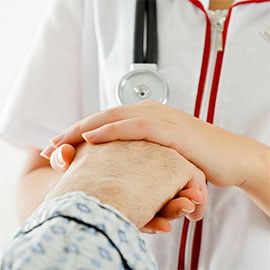 Co dělat, když mám rýmu, bolesti v krku, teplotu?